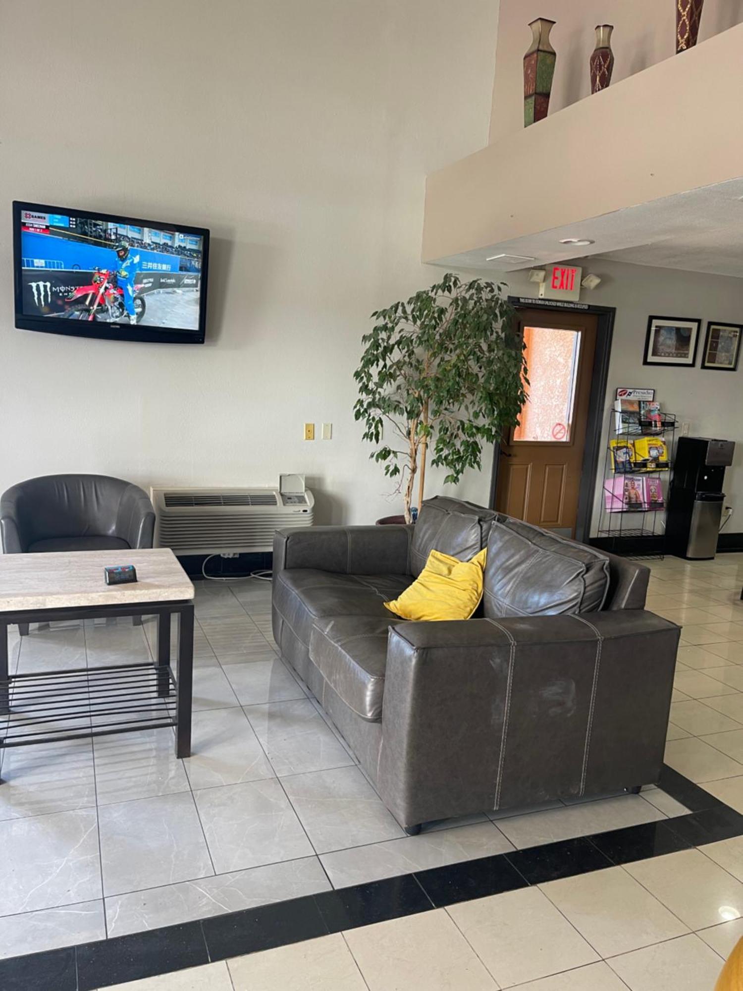 Travelodge By Wyndham Tucson Az Cortaro Экстерьер фото