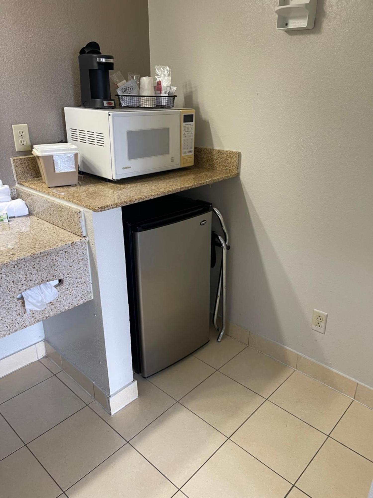Travelodge By Wyndham Tucson Az Cortaro Экстерьер фото